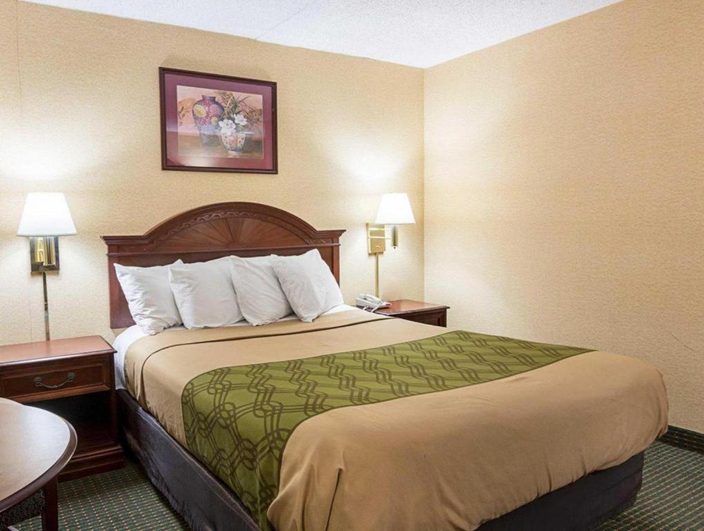 Econo Lodge Near Quantico Marine Base Dumfries Esterno foto