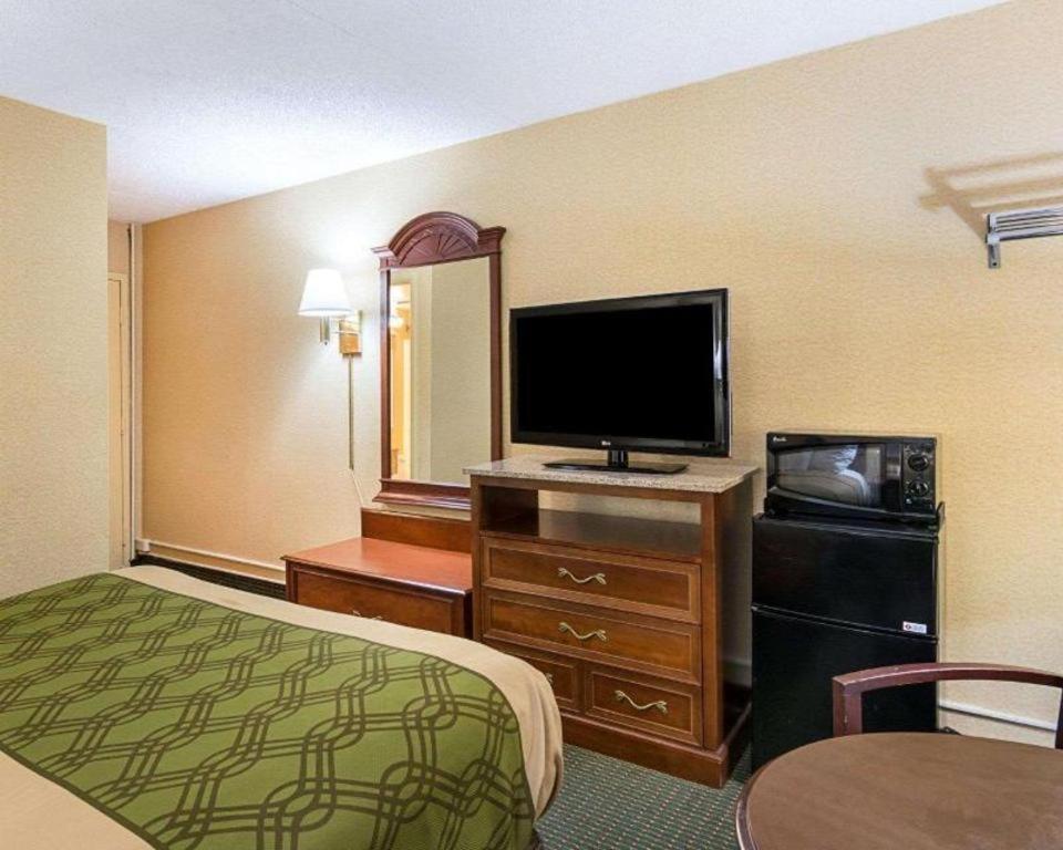 Econo Lodge Near Quantico Marine Base Dumfries Esterno foto