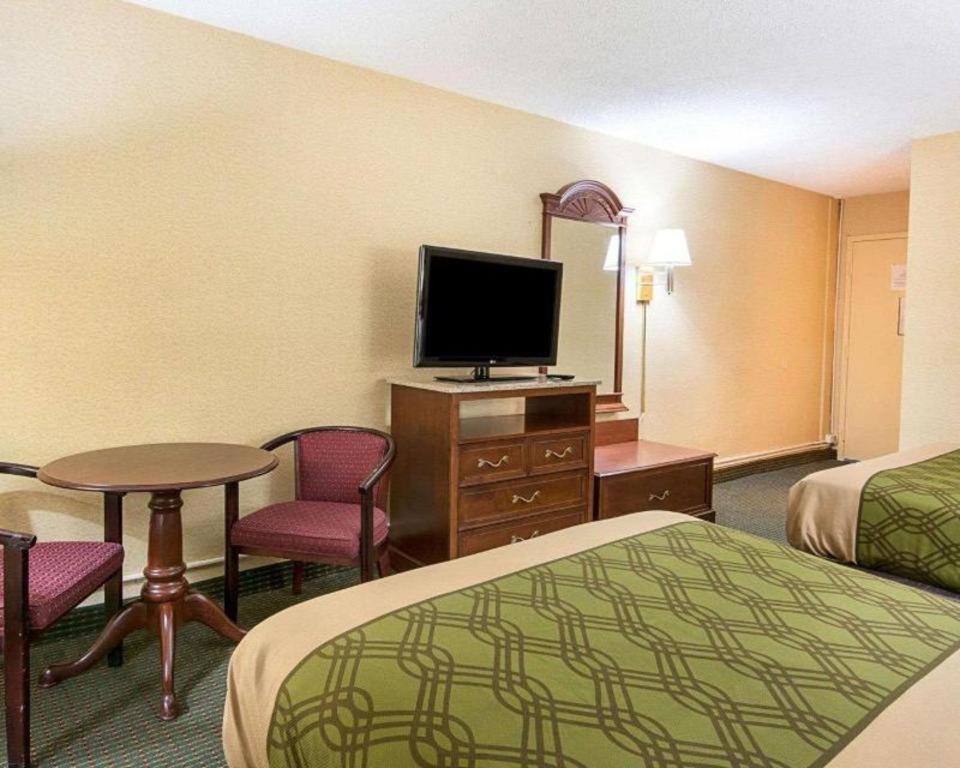 Econo Lodge Near Quantico Marine Base Dumfries Esterno foto