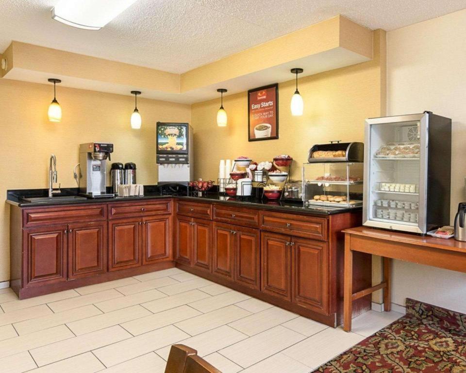 Econo Lodge Near Quantico Marine Base Dumfries Esterno foto