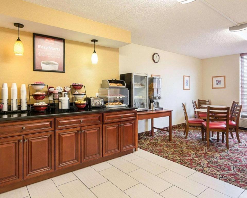 Econo Lodge Near Quantico Marine Base Dumfries Esterno foto
